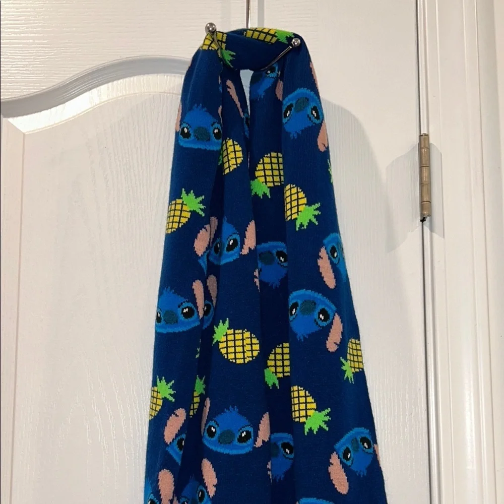 Disney Lilo & Stitch Pineapple Scarf